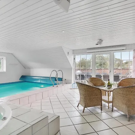 بيت للعطل Cozy In Fano With Indoor Swimming Pool Sønderho